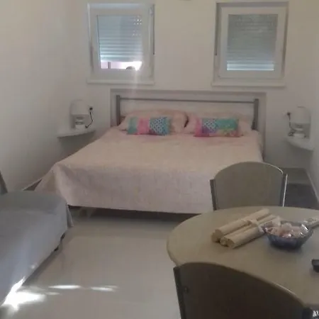 Tili Apartment *