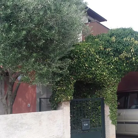 Tili Apartment *