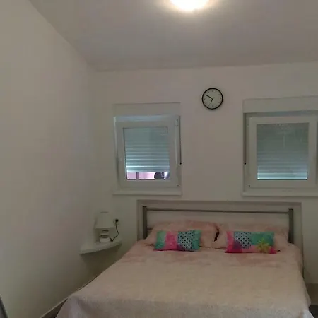 Tili Apartment